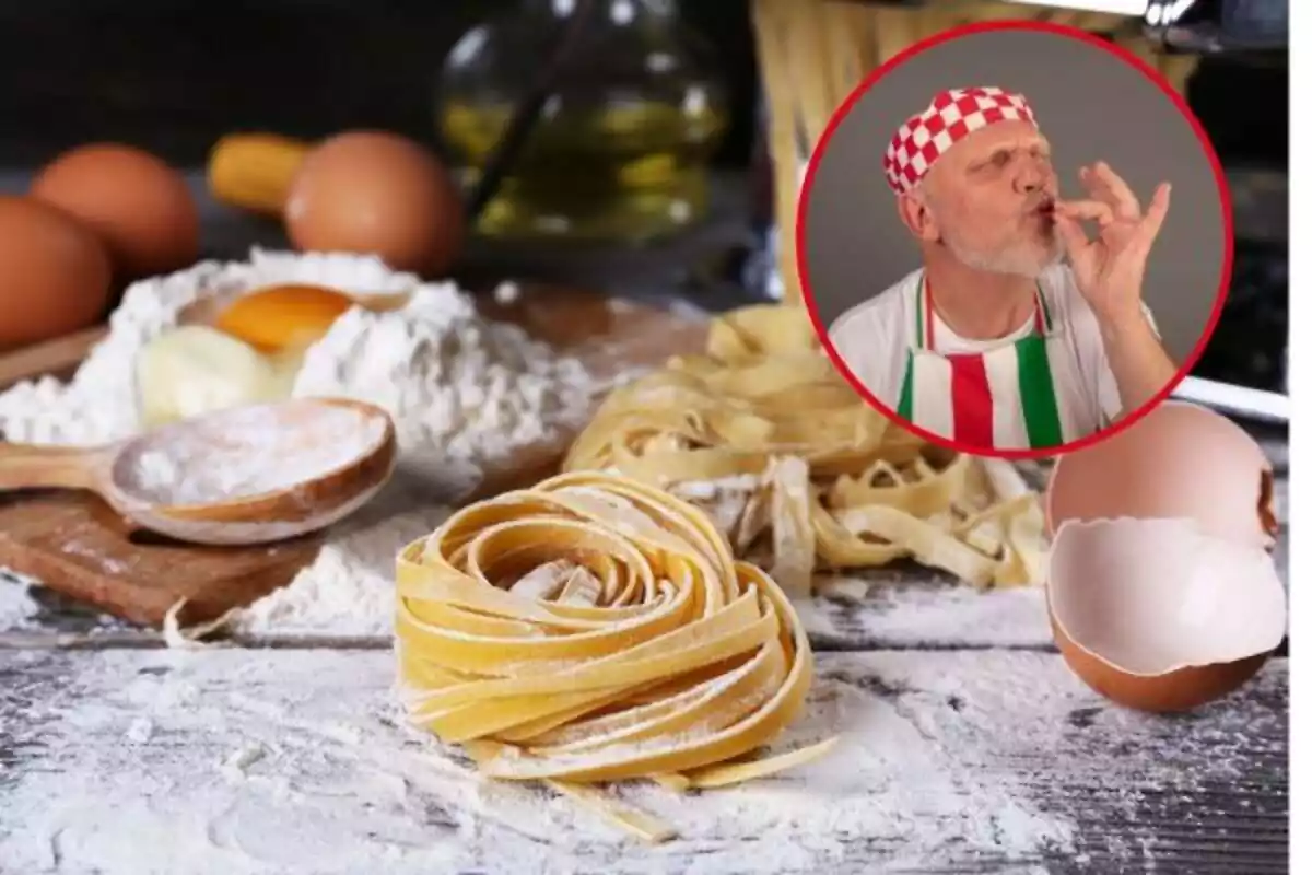 Foto de pasta fresca recién hecha sobre una superficie llena de harina con un huevo abierto al lado y más harina y huevos de fondo. A la derecha círculo rojo con foto dentro de un chef italiano