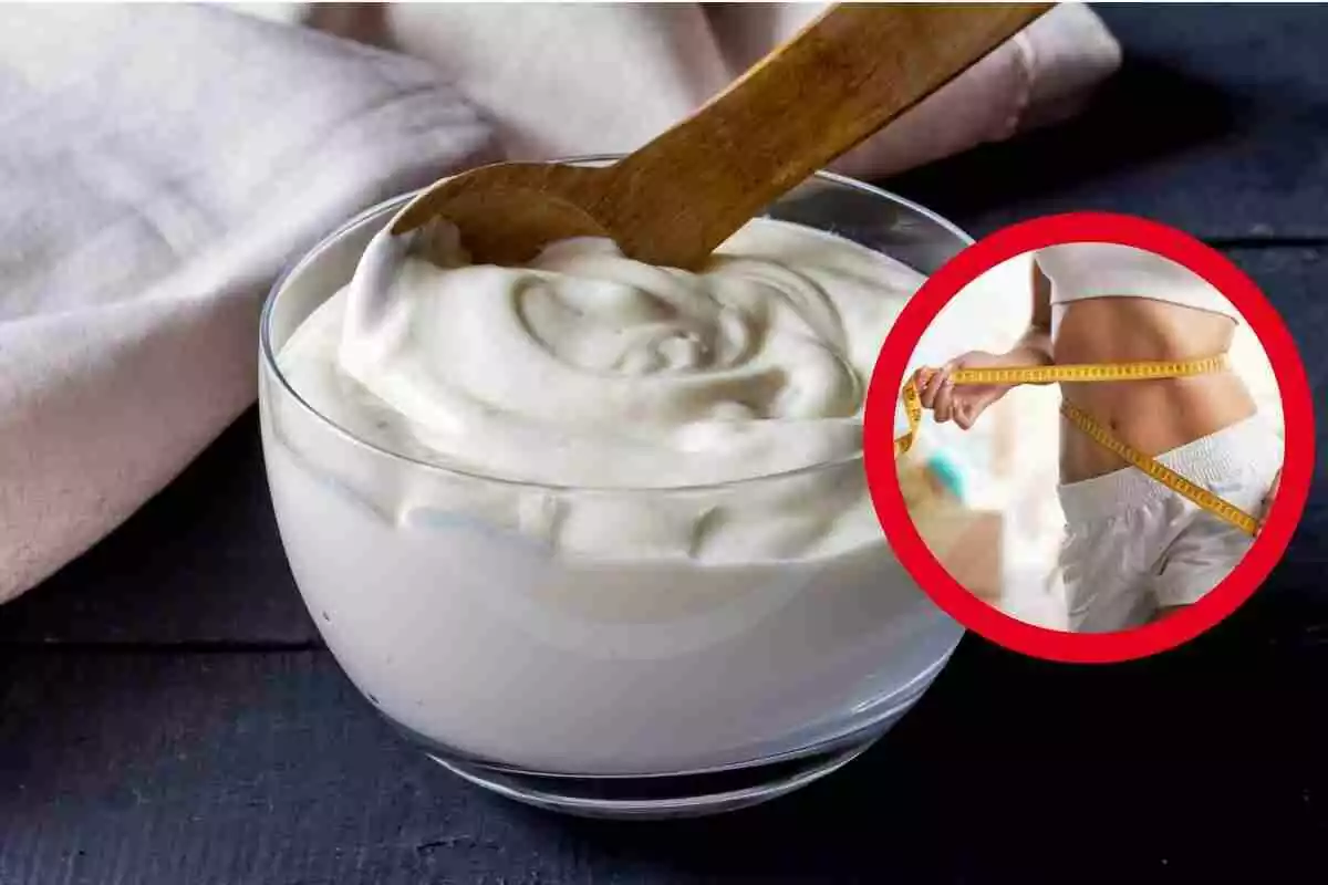 Foto de un yogur casero en un recipiente de cristal con una cucharada de madera y círculo rojo con la imagen de un abdomen de mujer con cinta métrica alrededor